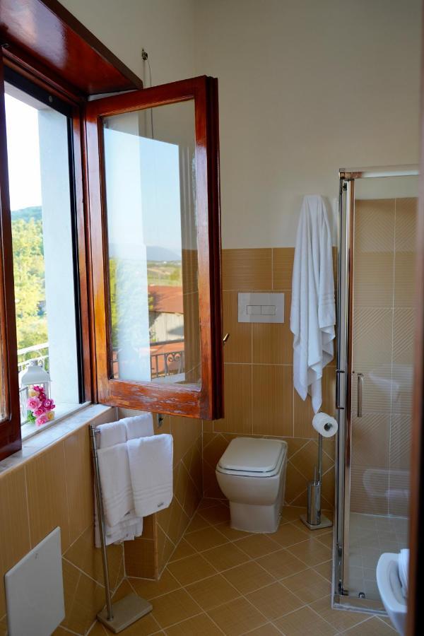 Atomos Bed and Breakfast Alvignano Eksteriør billede